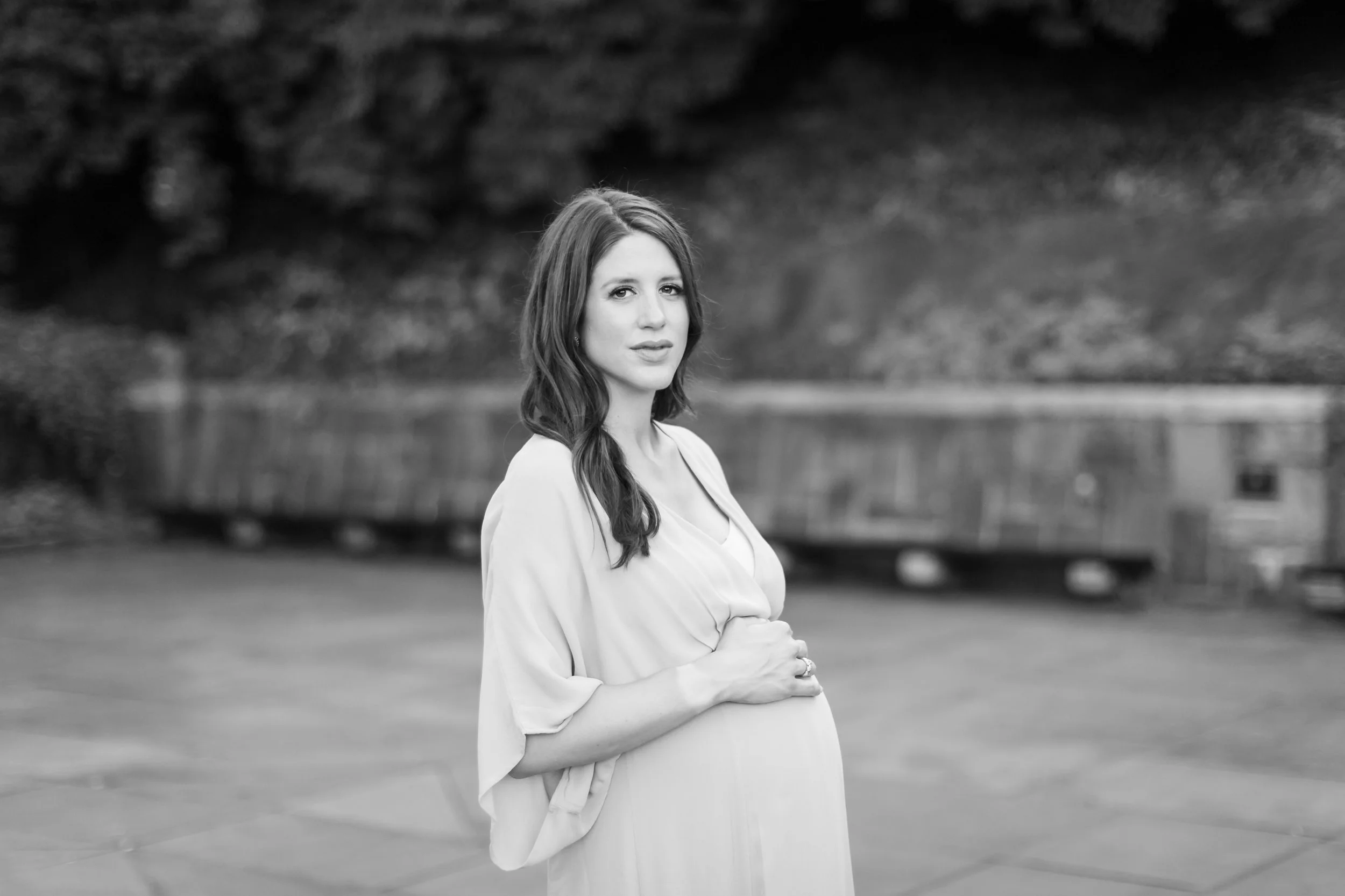 Manhattan black and white maternity session by Helene Stype