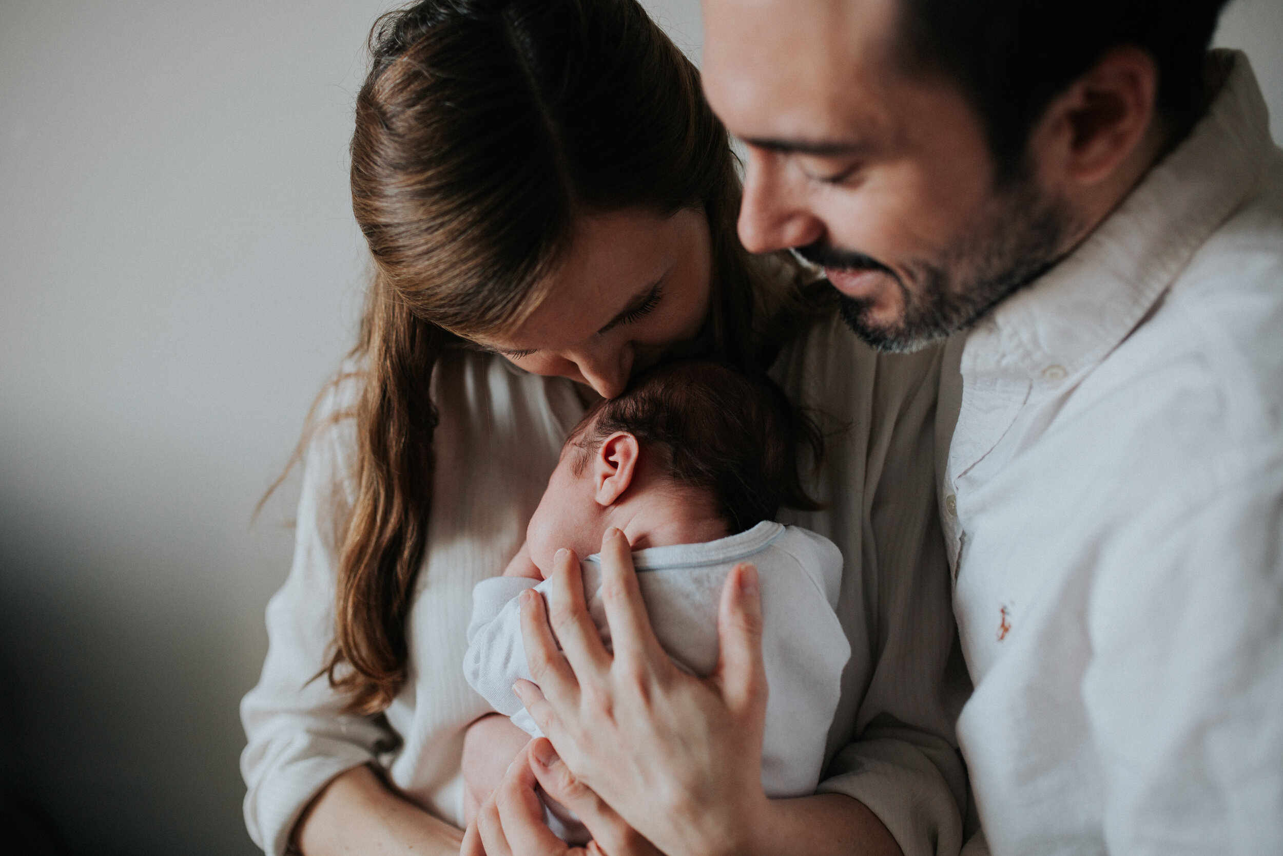 Paris Newborn Photographer Helene Djebiri