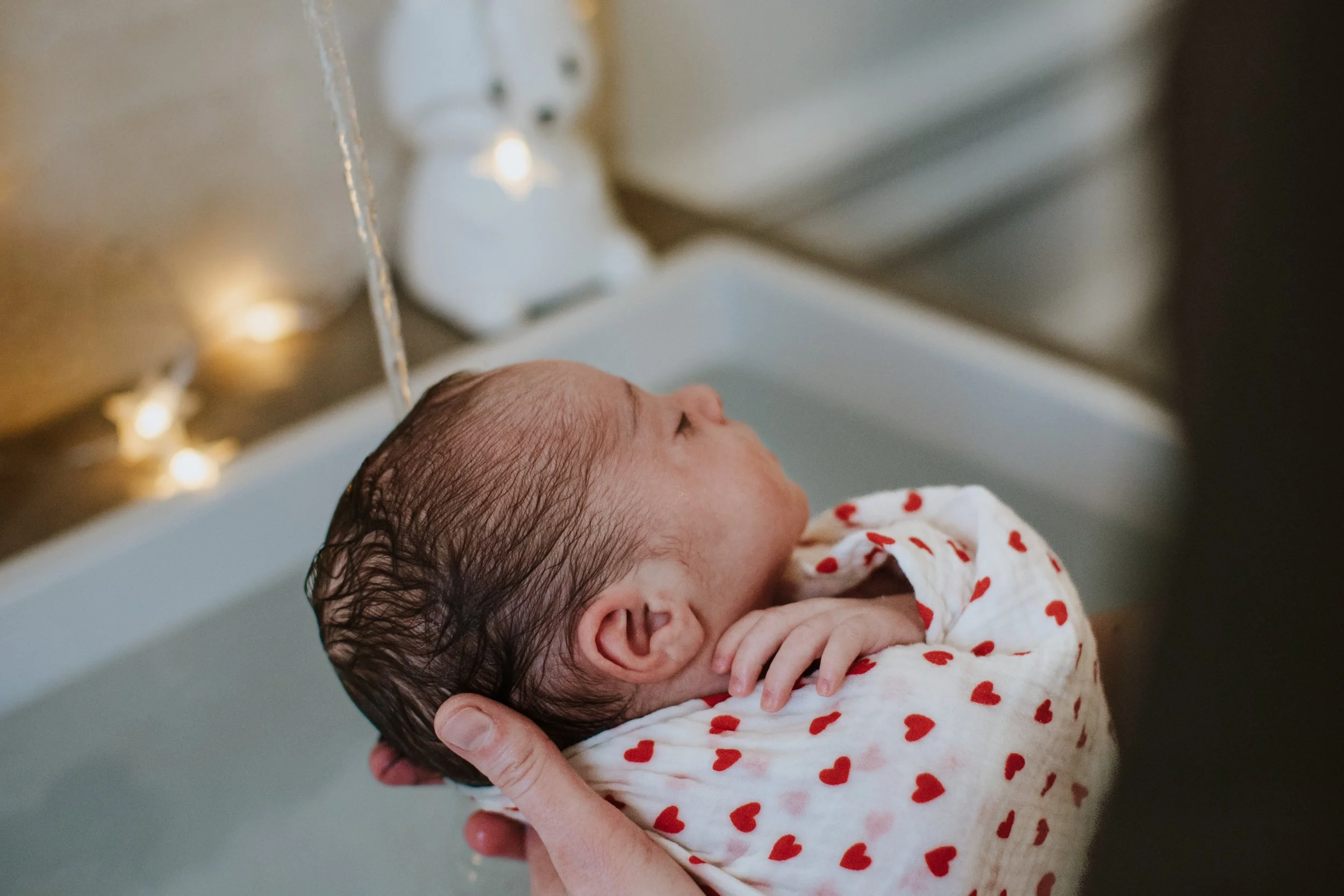 Paris Neuilly Photographe Thérapeutique bain BéBé Helene Djebiri