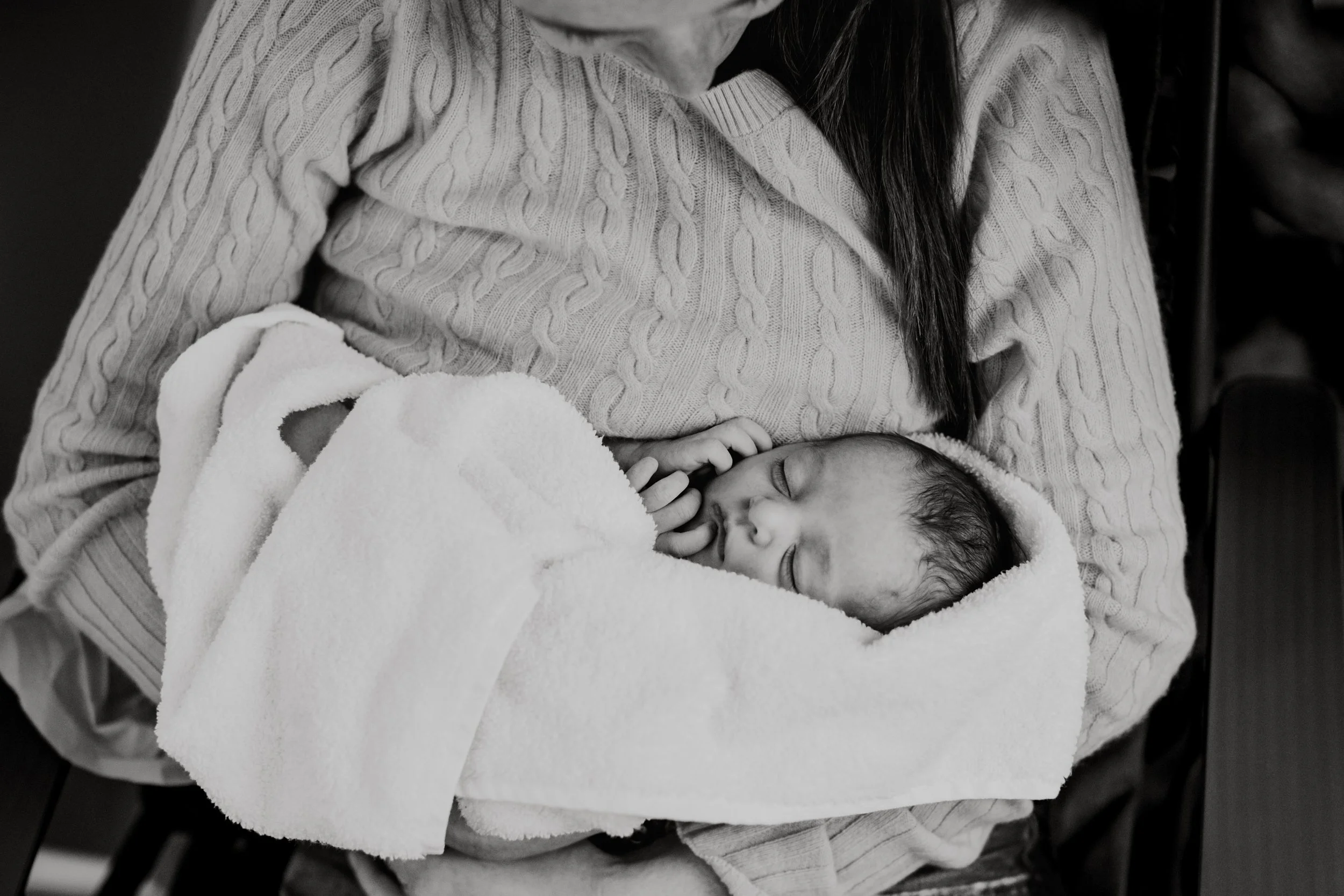 Paris Neuilly Photographe Thérapeutique bain BéBé Helene Djebiri