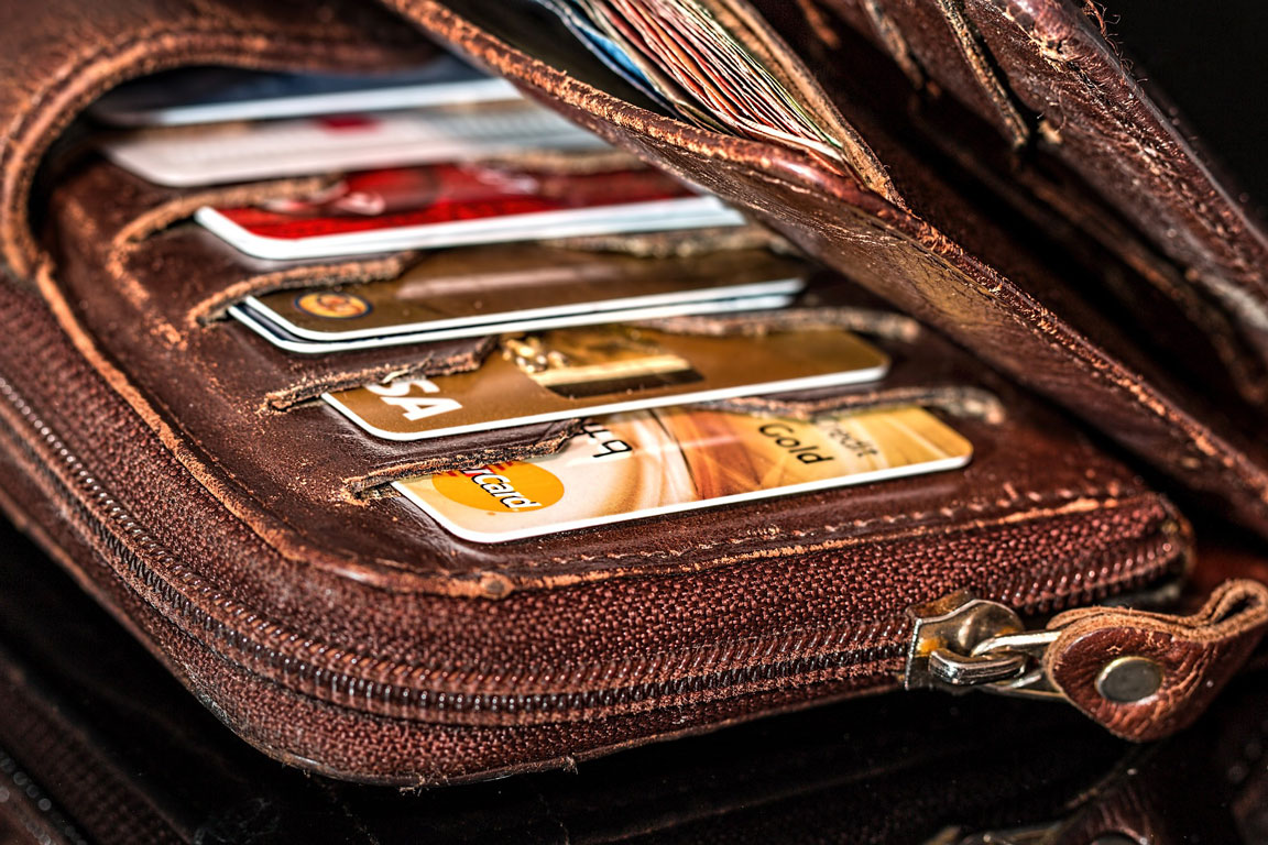 wallet-with-credit-cards.jpg