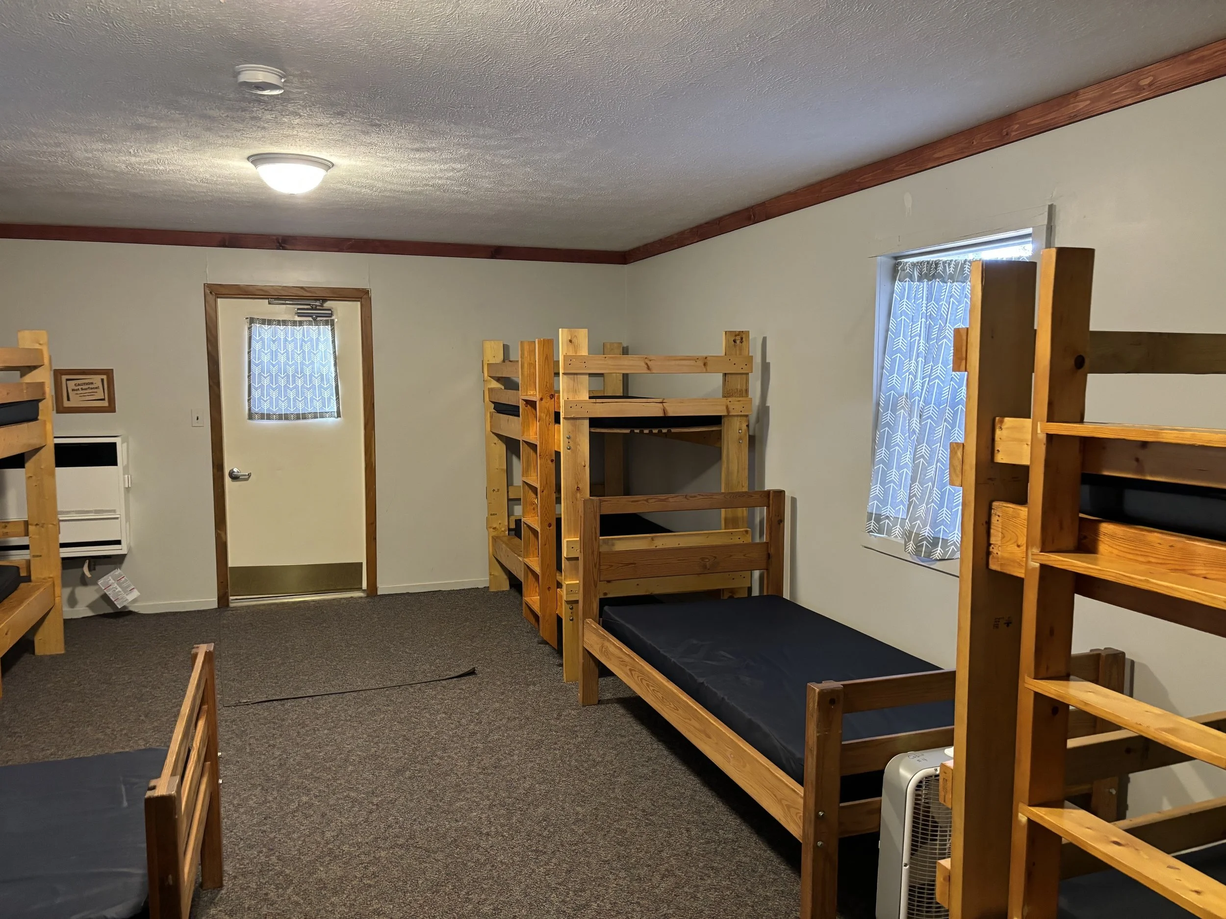 Inside-Small Cabin 3.jpg