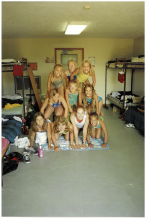 girls cabin 2002.png