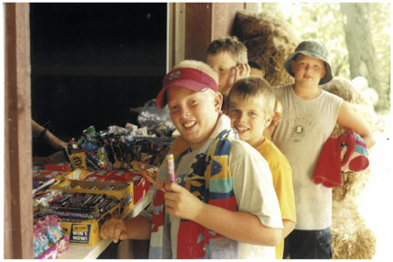 snack shack 2000's.png