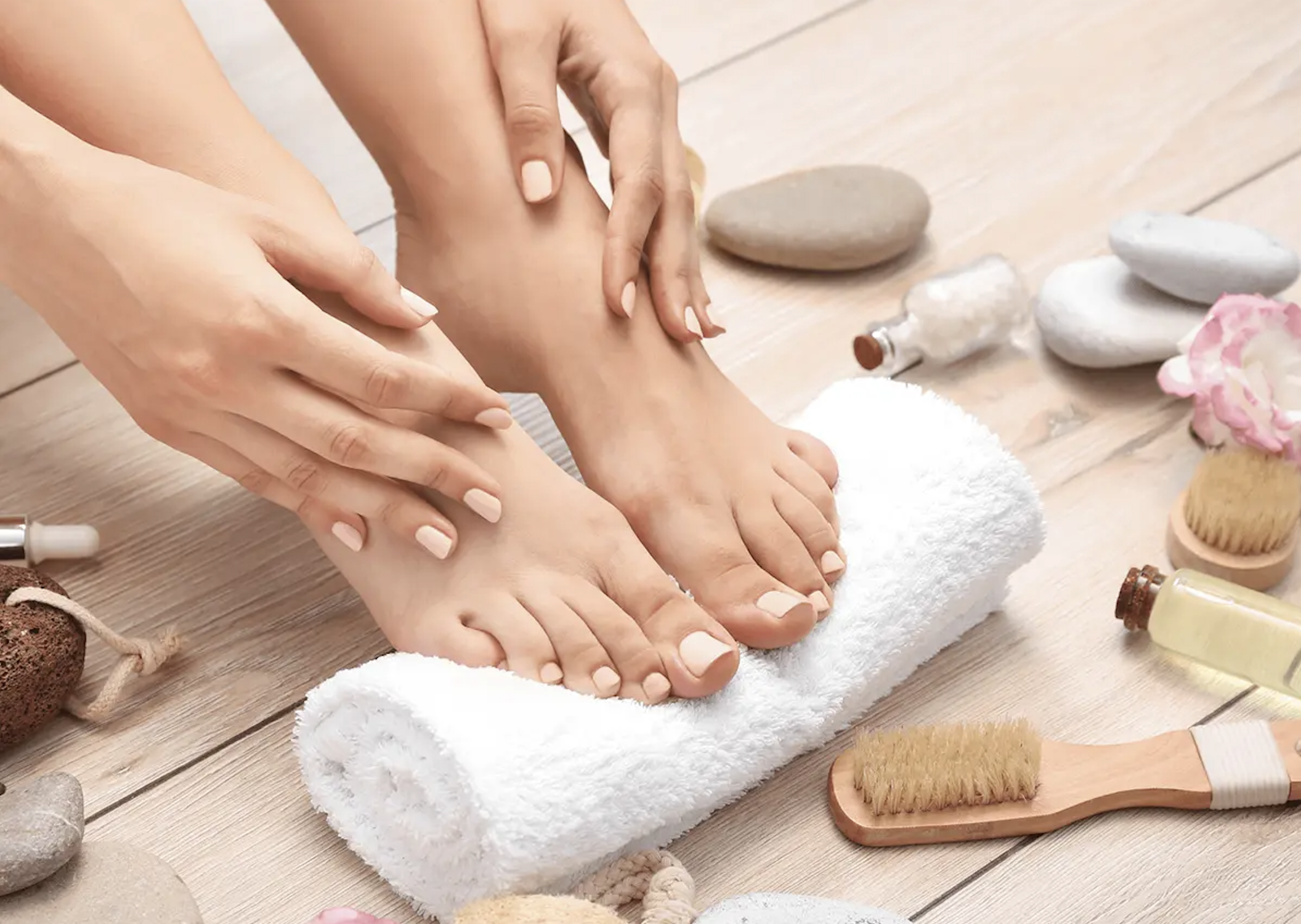 Russian Pedicure Le Salon Paris.png