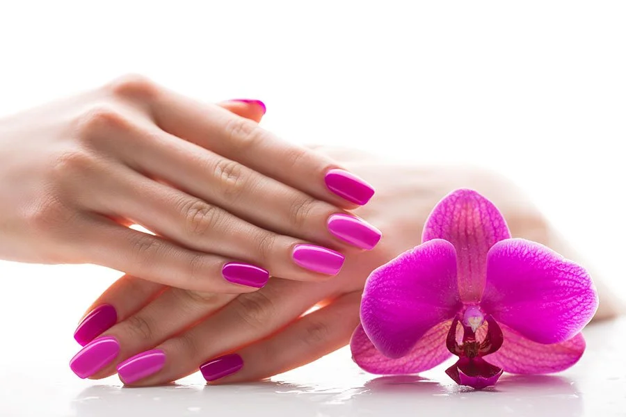 manicure Le Salon Paris.jpg