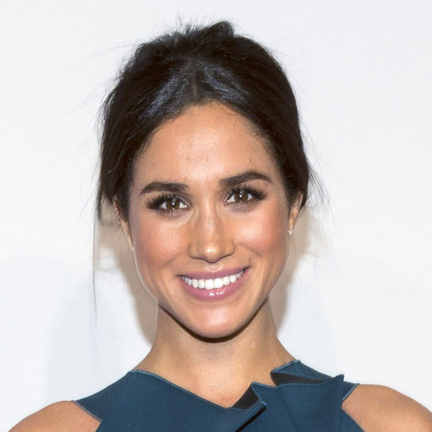 This Is Meghan Markle's Favorite Wine (And Everything You Should Know About It)