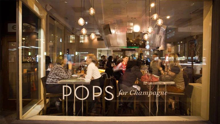 13 of Chicago’s Most Epic Champagne Deals