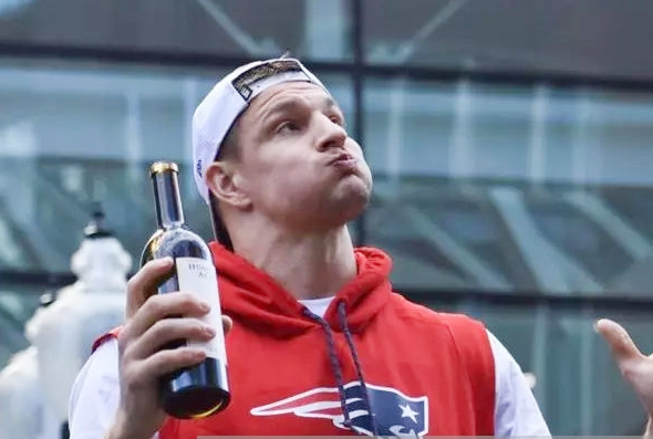 Hundred Acre & Gronk; A Man With Stellar Taste