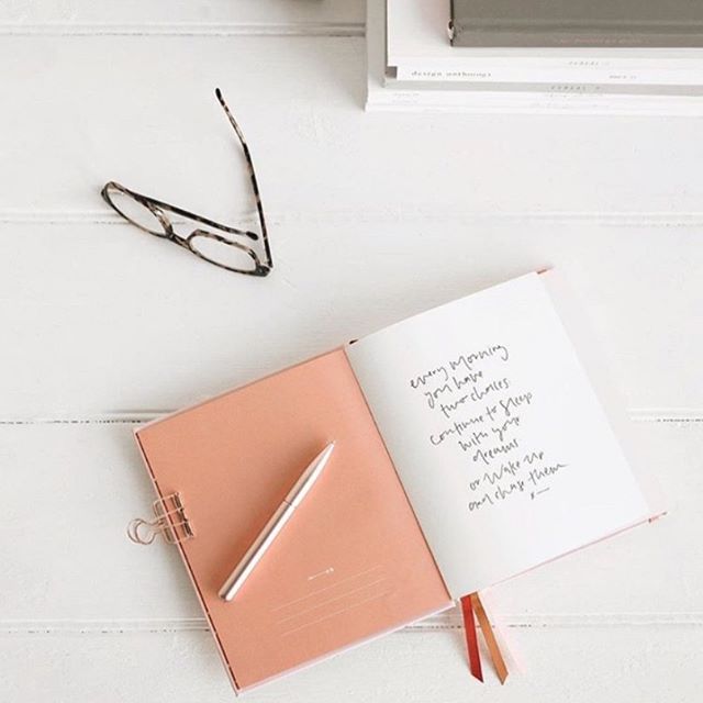Happy new week! I woke up this morning extremely tired from a rough night of kids waking up and dogs barking. Was the FULL MOON 🌕 the cause of this?
⠀⠀
I don&rsquo;t know, but lack of sleep really hit me as soon as I opened my eyes. For a few minute