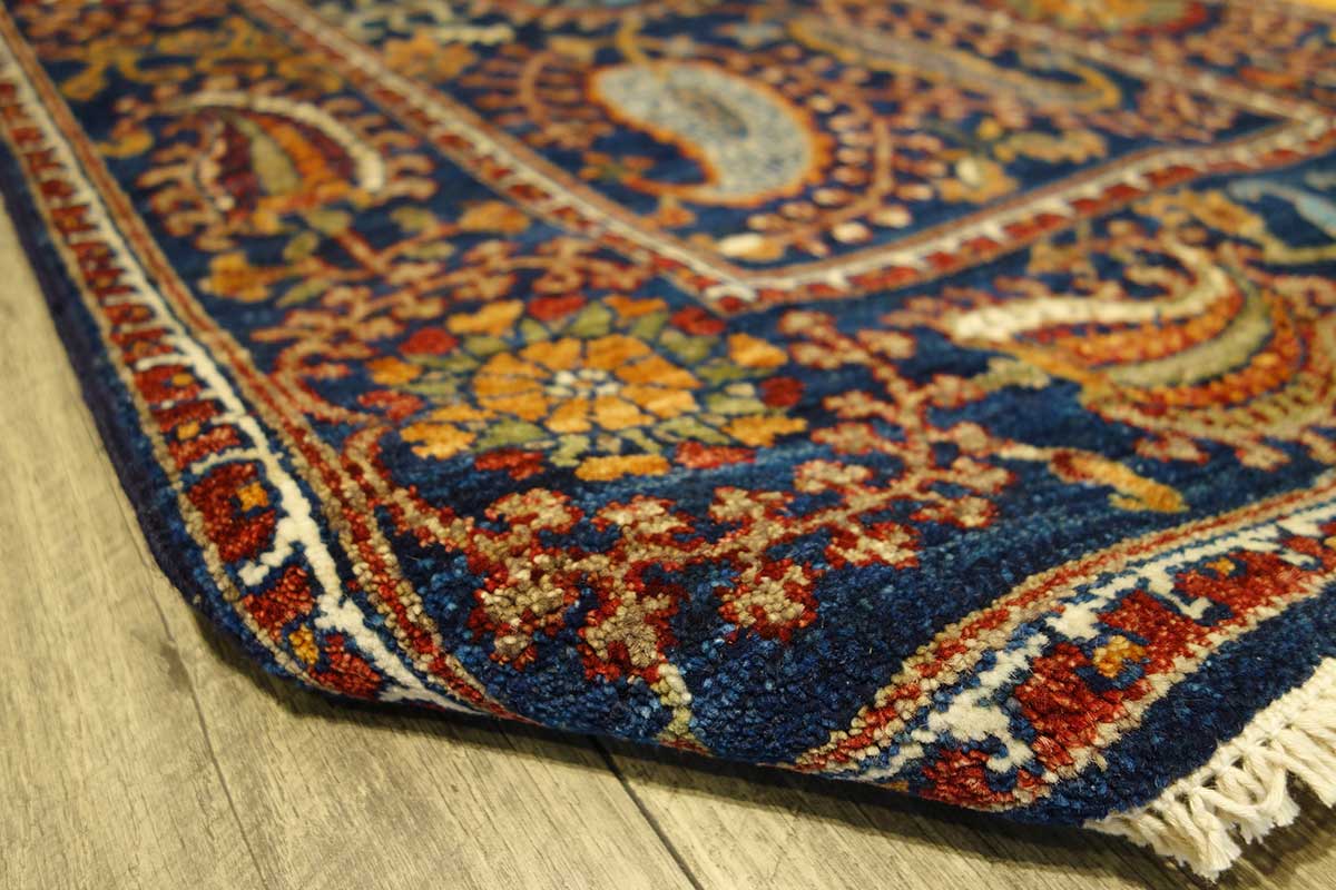 Suzani81.1203_corner.jpg