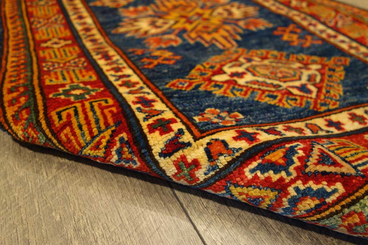 Kazak_81.1056_corner.jpg
