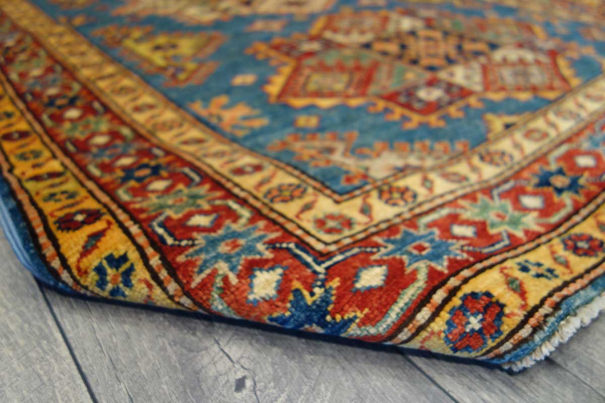 Kazak_81.1057_corner.jpg