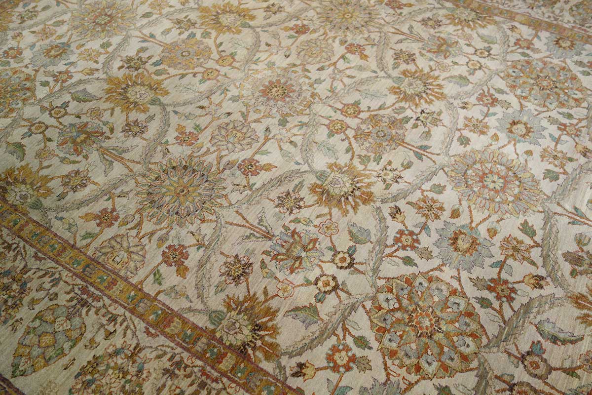 18499Mughal_Close.jpg