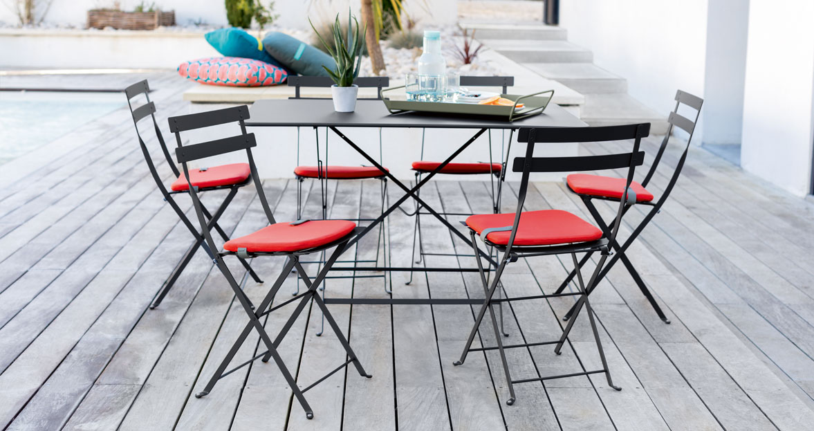 Bistro-Fermob_rectangular_table_Anthracite.jpg