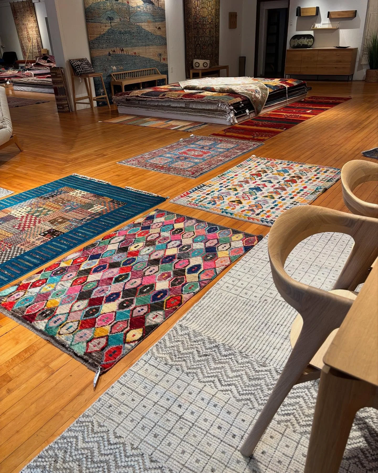 A variety of choices for a customer&rsquo;s office.  Each rug has a few colors that will coordinate with art work in the office. The next step is an in home showing. Visit us in our State College showroom.⁠ ⁠

#shoplocal #shopsmall #hyggehome⁠ #boals