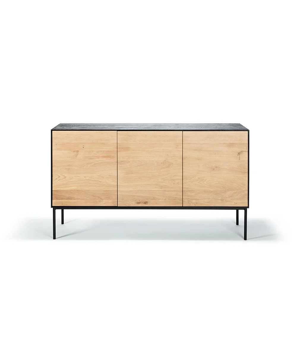 51481 Oak Blackbird sideboard - 3 opening doors 150x45x85_f.jpg