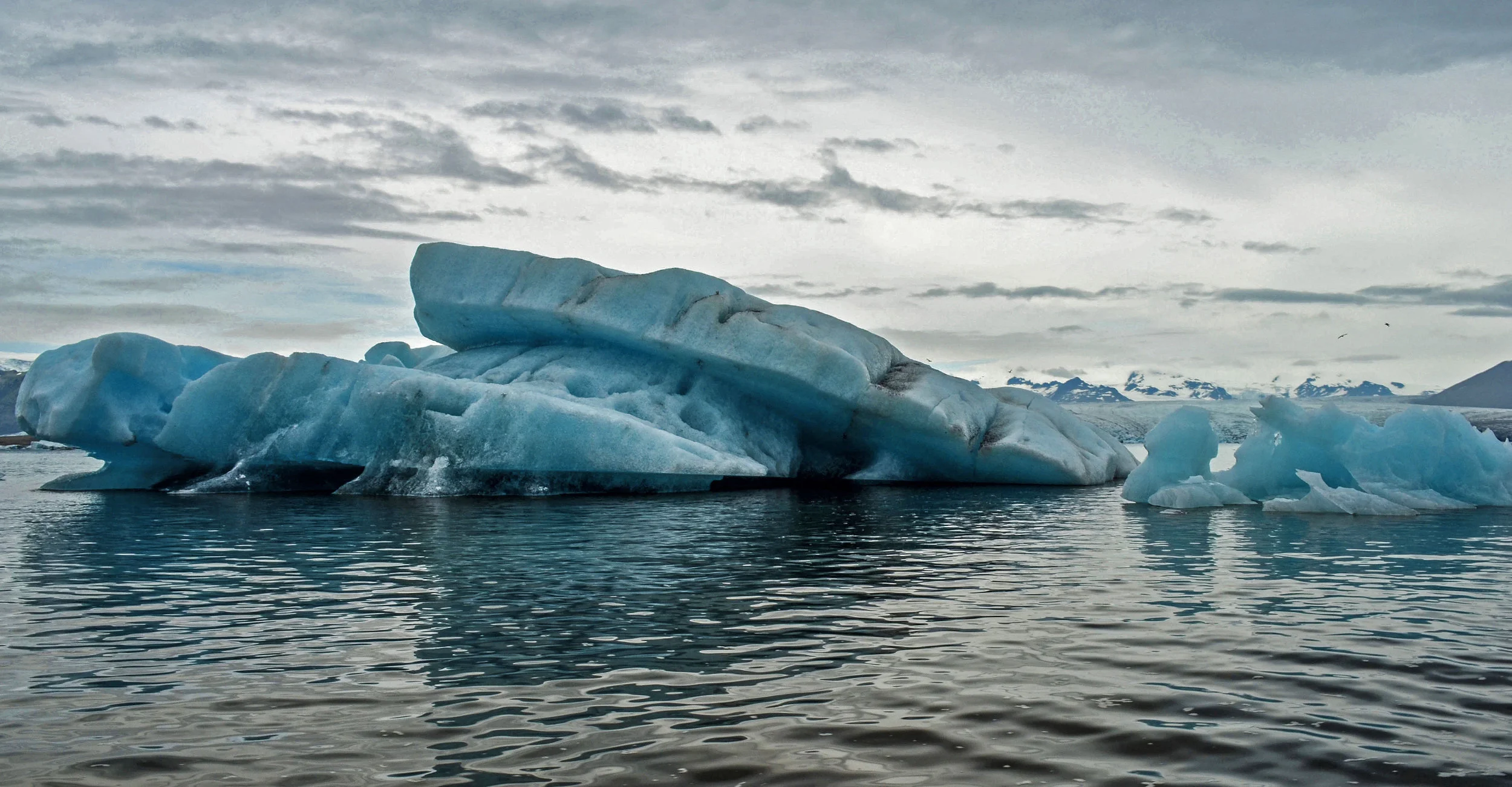 ICEBERG 1920x1320.jpg