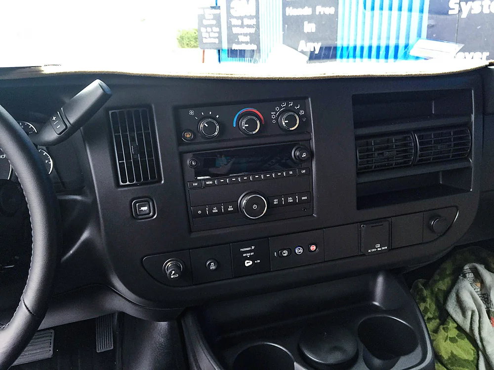 CHEVY-EXPRESS-VAN-2019-before.jpg