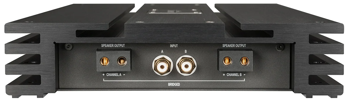 BRAX GRAPHIC GX2000 schwarz Front Anschlüsse.JPG