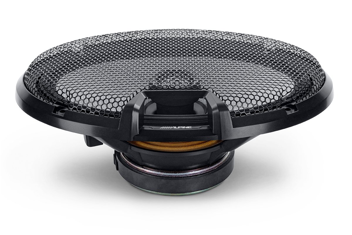 R2-S69_Front Woofer Angle w:Grille_5000x3333px.jpg