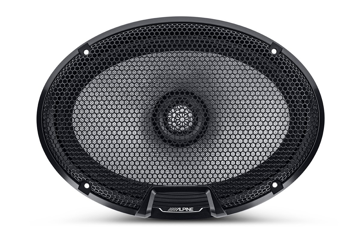 R2-S69_Front Woofer w:Grille_5000x3333px.jpg