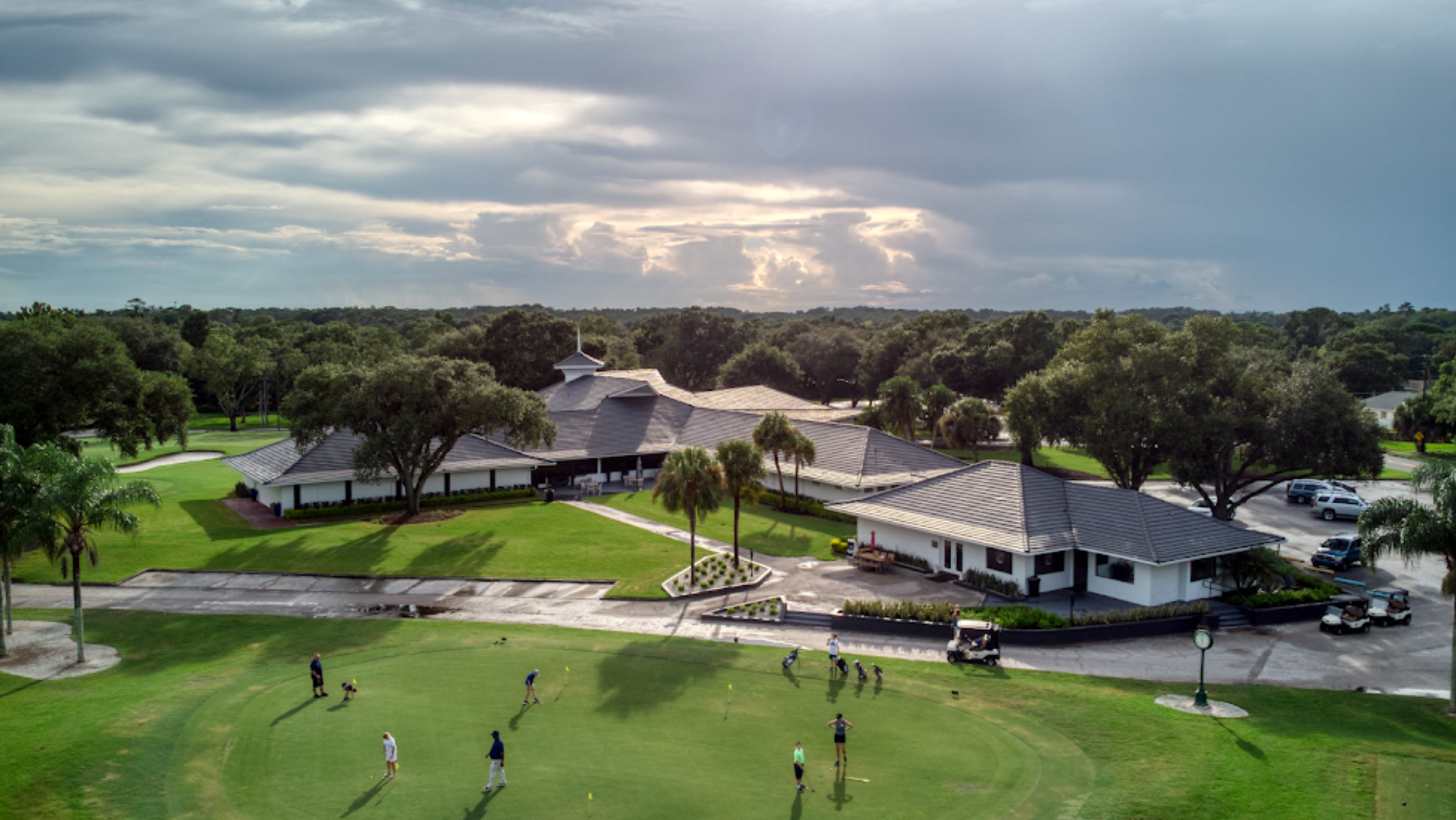 Rio Clubhouse & Green.png