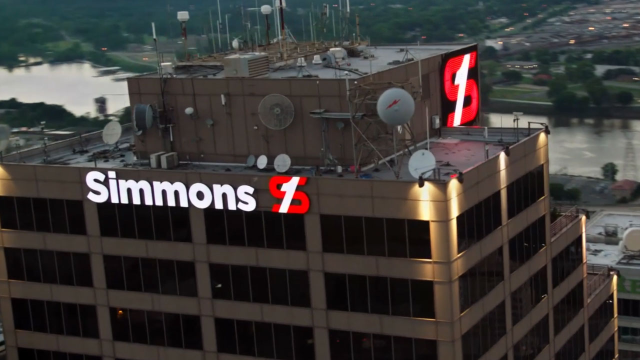 Simmons-2.jpg
