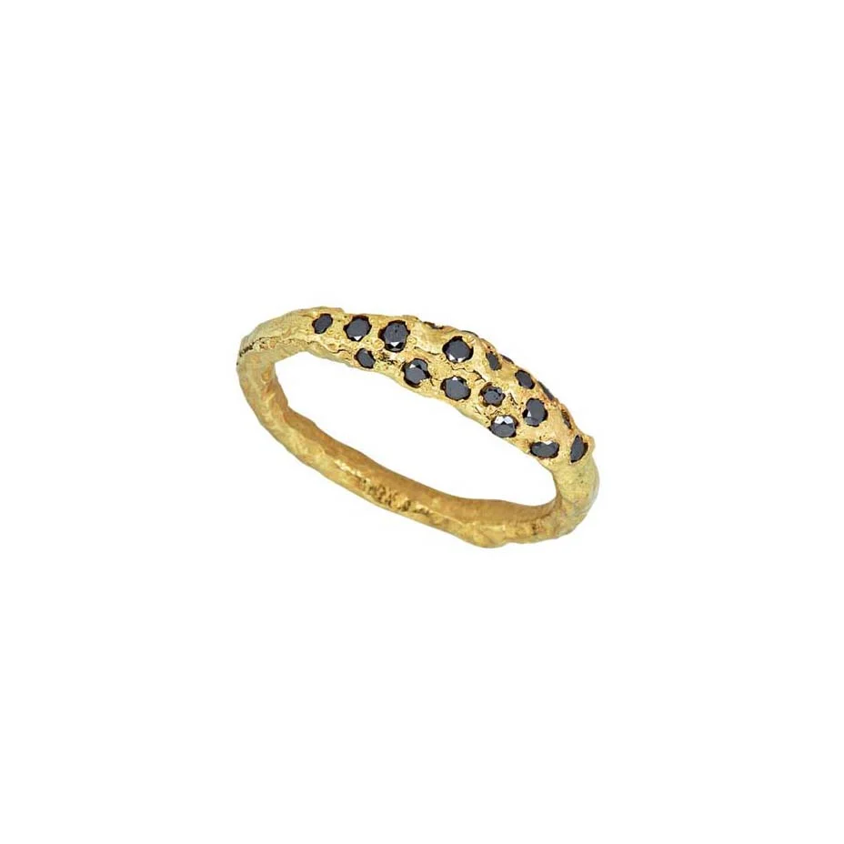 ED105R That Place in Between ring. 18k yellow gold, black diamonds.