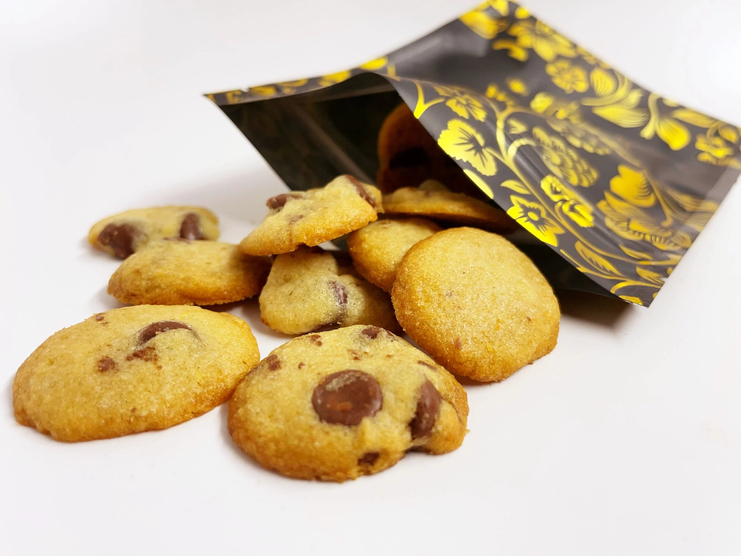 Mini Chocolate Chip Cookies — Voyager Club