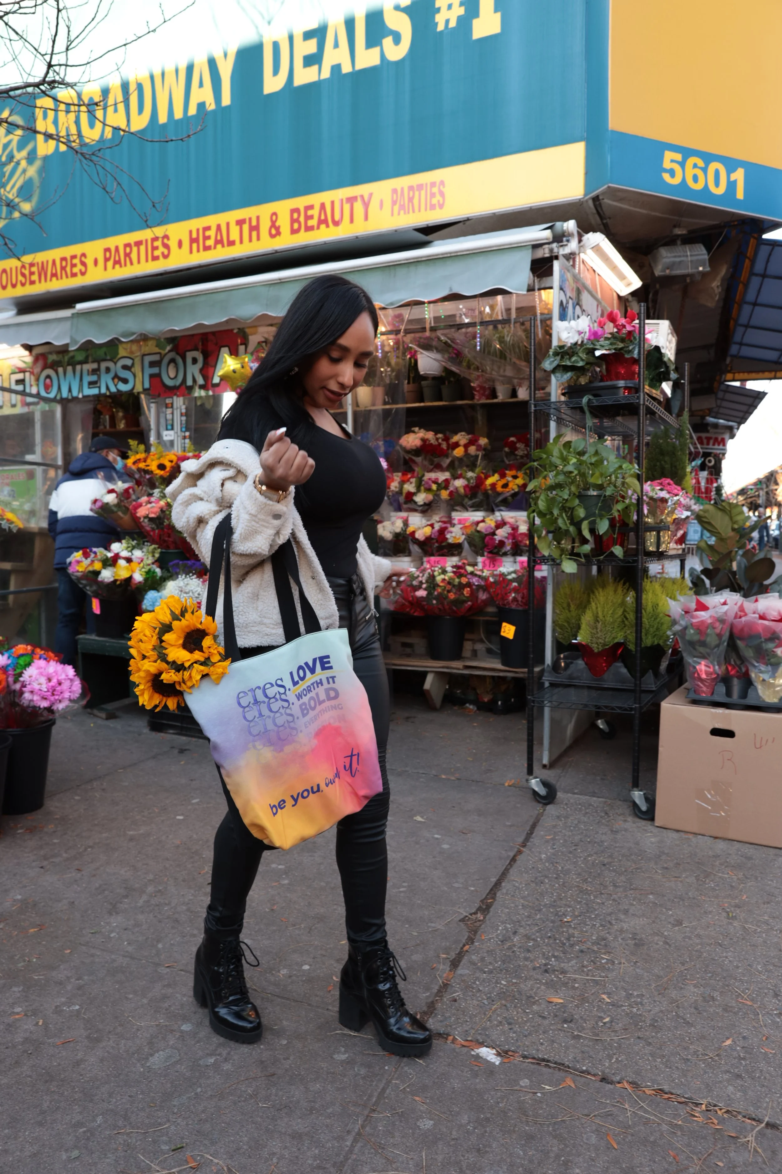 Copy of HQ1A1979 - FOURTH.JPG