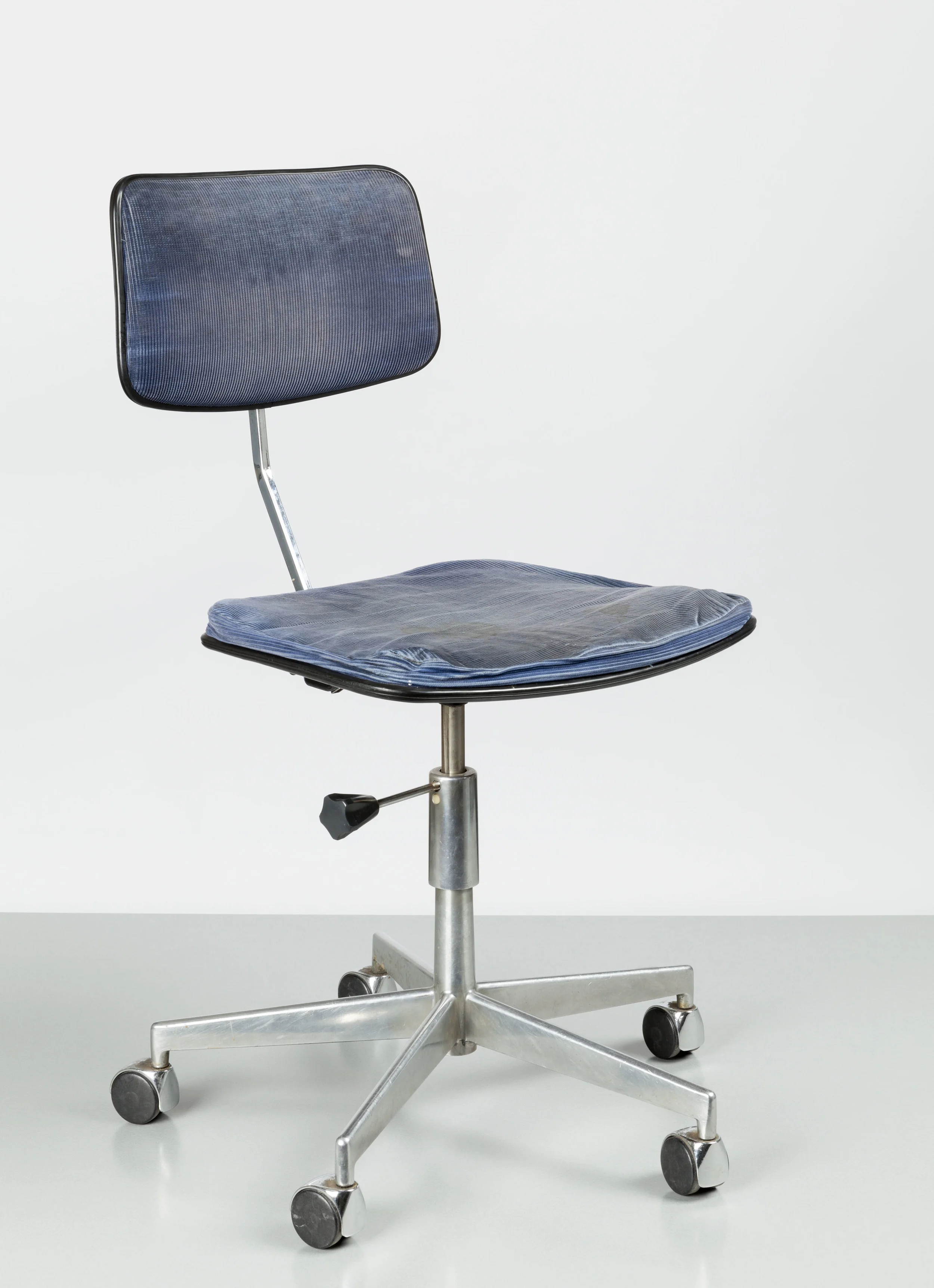 R14372.jpg