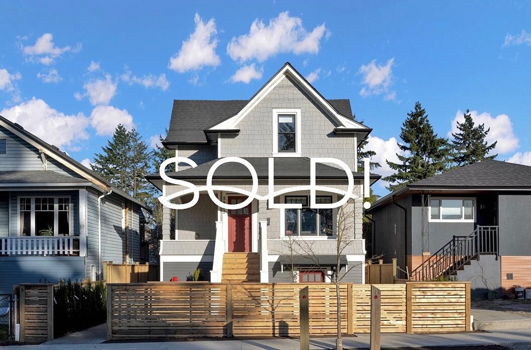 ✨The Right One Always Comes Along✨

Tyne Street Development &ndash; &frac12; Duplex
1236 SF
3 Bed 4 Full Bath
Crawl Space and Private Yard

The right one always comes along! During the search process for these clients, it was the height of the market
