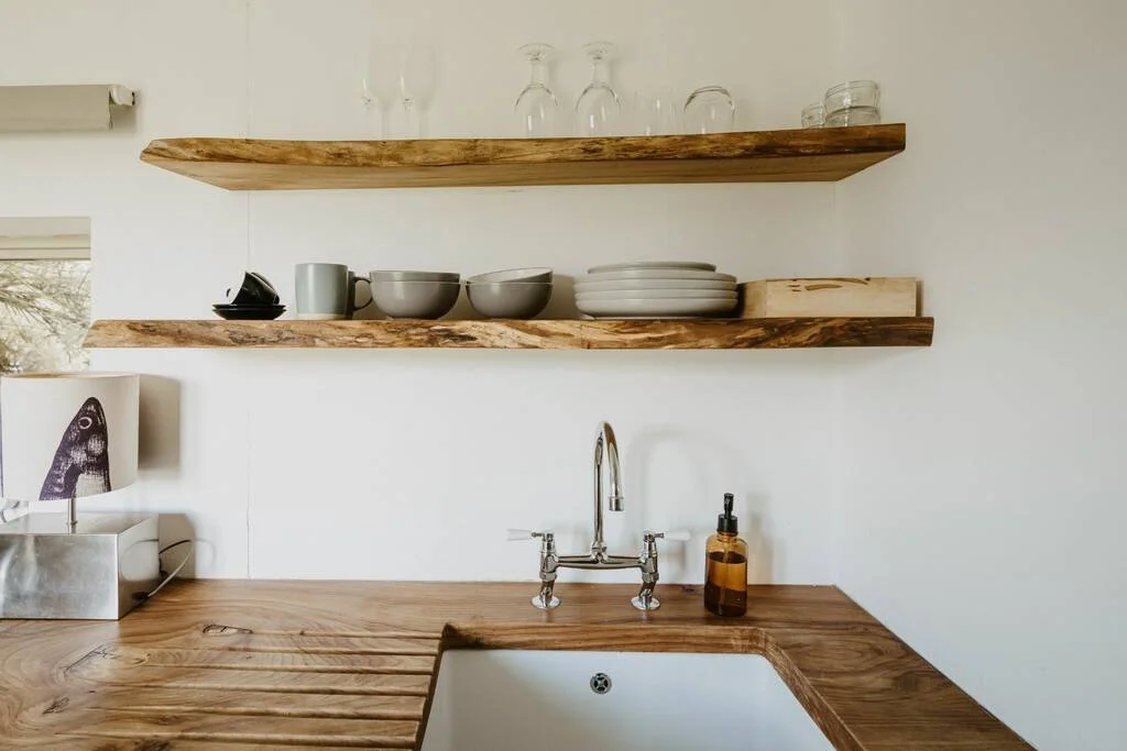 kitchen-shelves_1024_wide.jpg