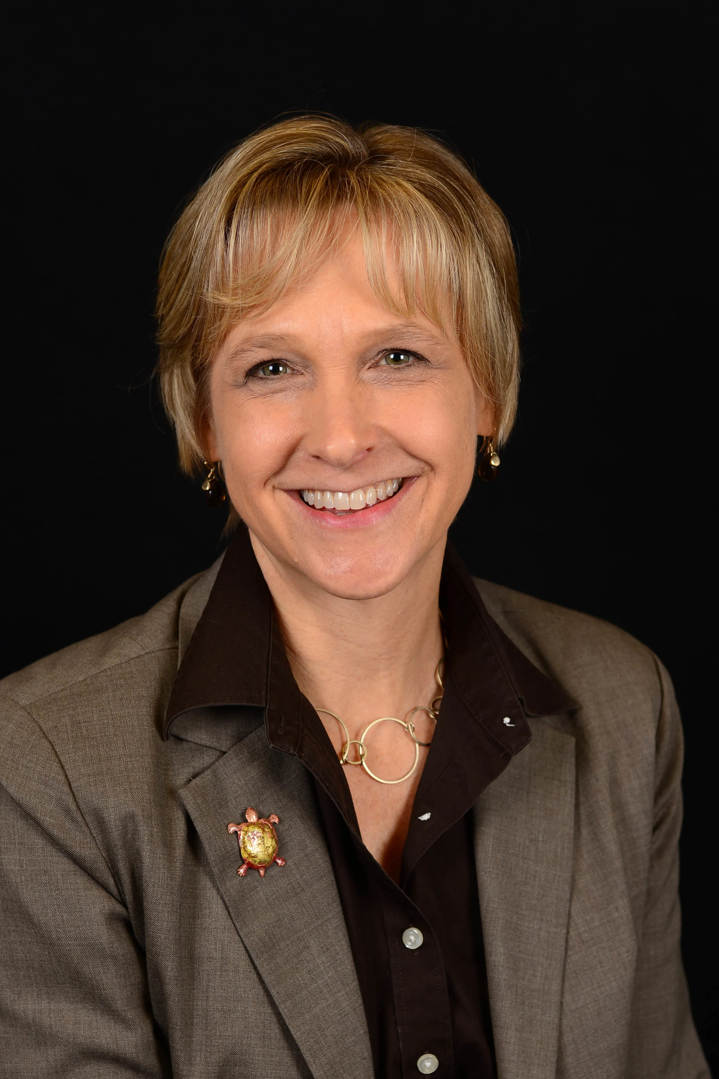 Cindy Russell, Executive Director Cindy joined The Reading Center in 2007. She has a M.A. in Religion from Yale University and has spent her career serving non-profits. Her focus has been non-profit management, fundraising, marketing and program supervision. She is the parent of three children who are dyslexic, all of whom have received tutoring from The Reading Center.