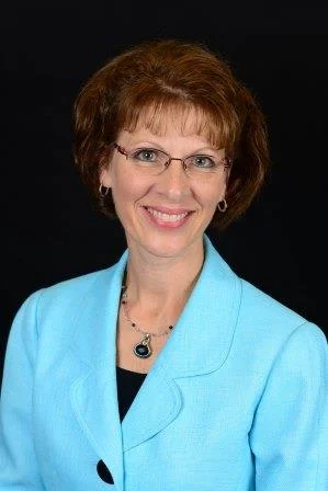 Barbara Zelinske, Fellow/AOGPE, CDT/IDA Director of Teacher Training Barbara has been with The Reading Center since 1995. She is a Fellow of the Academy of Orton-Gillingham Practitioners & Educators, and is a Certified Dyslexia Therapist through IDA. She holds a Bachelor’s degree in Special Education (K-12) with licensures in LD and DCD from Winona State University and a Master’s in Human Development with a focus on dyslexia and scientifically research based reading instruction from Saint Mary’s University. Barbara served on the Content Advisory Committee Birth to Grade 3 Test Framework Review for the MN reading standards and the MN Teacher Licensure Examination Materials Review. She has taught in a variety of public and private school settings – one on one, small group, and full classroom, and has published resource materials for educators.