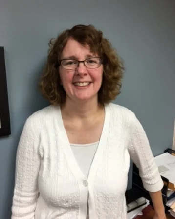 Kate Jirik, Development and Program Assistant Kate came to The Reading Center as a parent and then years later became staff in 2016. She is currently our Development Assistant and also aids in helping to produce our Institutes. She holds a BS in Mental Health and Human Services from Franciscan University of Steubenville (OH) and a Masters in Social Gerontology from the University of Central Missouri.