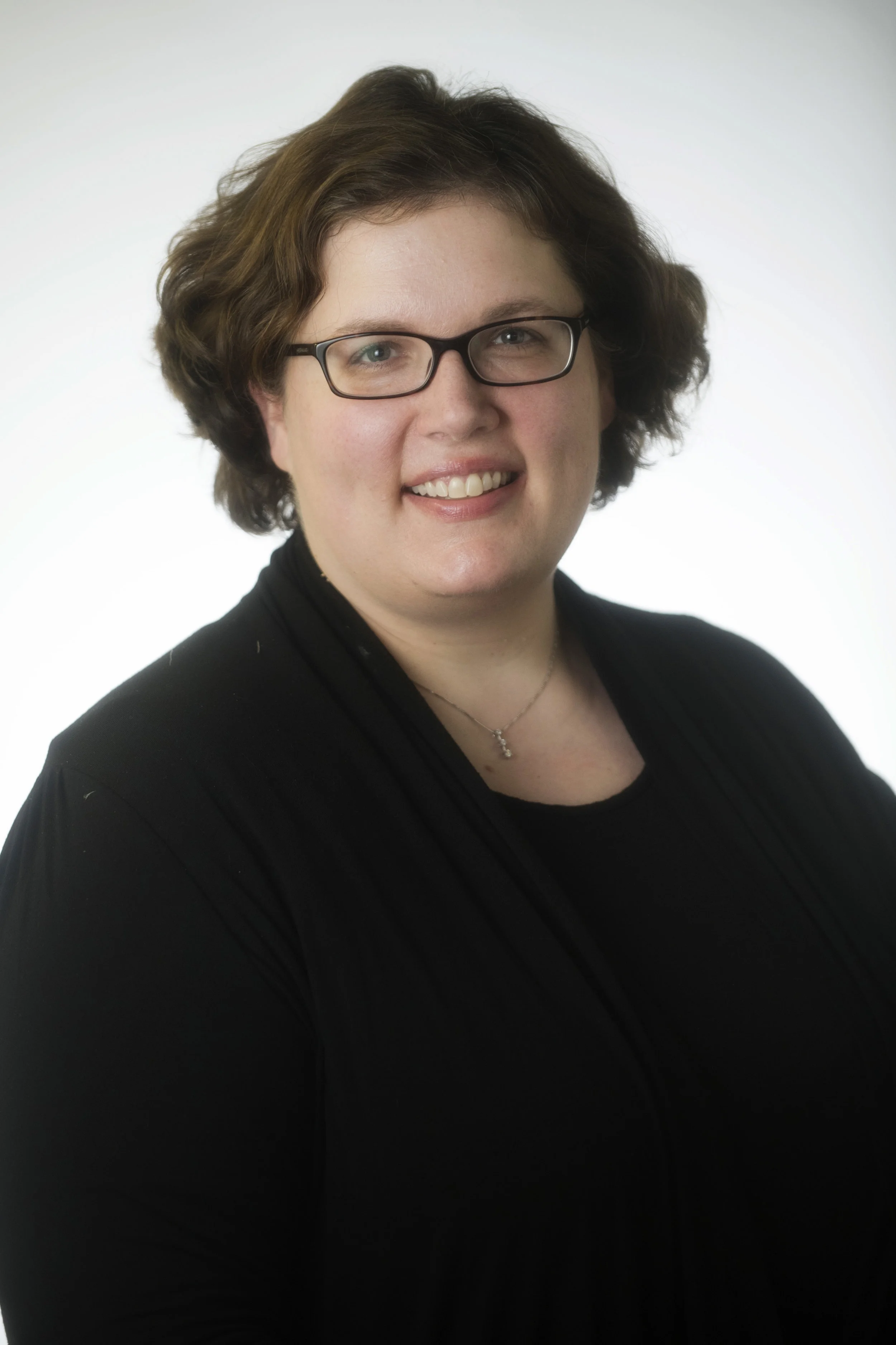 Sarah Carlson-Wallrath, Director of Development Sarah joined The Reading Center in 2015 having come from attorney work in private practice. She previously worked for the U.S. Senate, Minnesota House of Representatives and International Dyslexia Association-Upper Midwest Branch (IDA-UMB). She holds a J.D. from Hamline University and a B.A. from University of Wisconsin-Madison.
