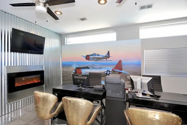 Townsquare Leasing Office