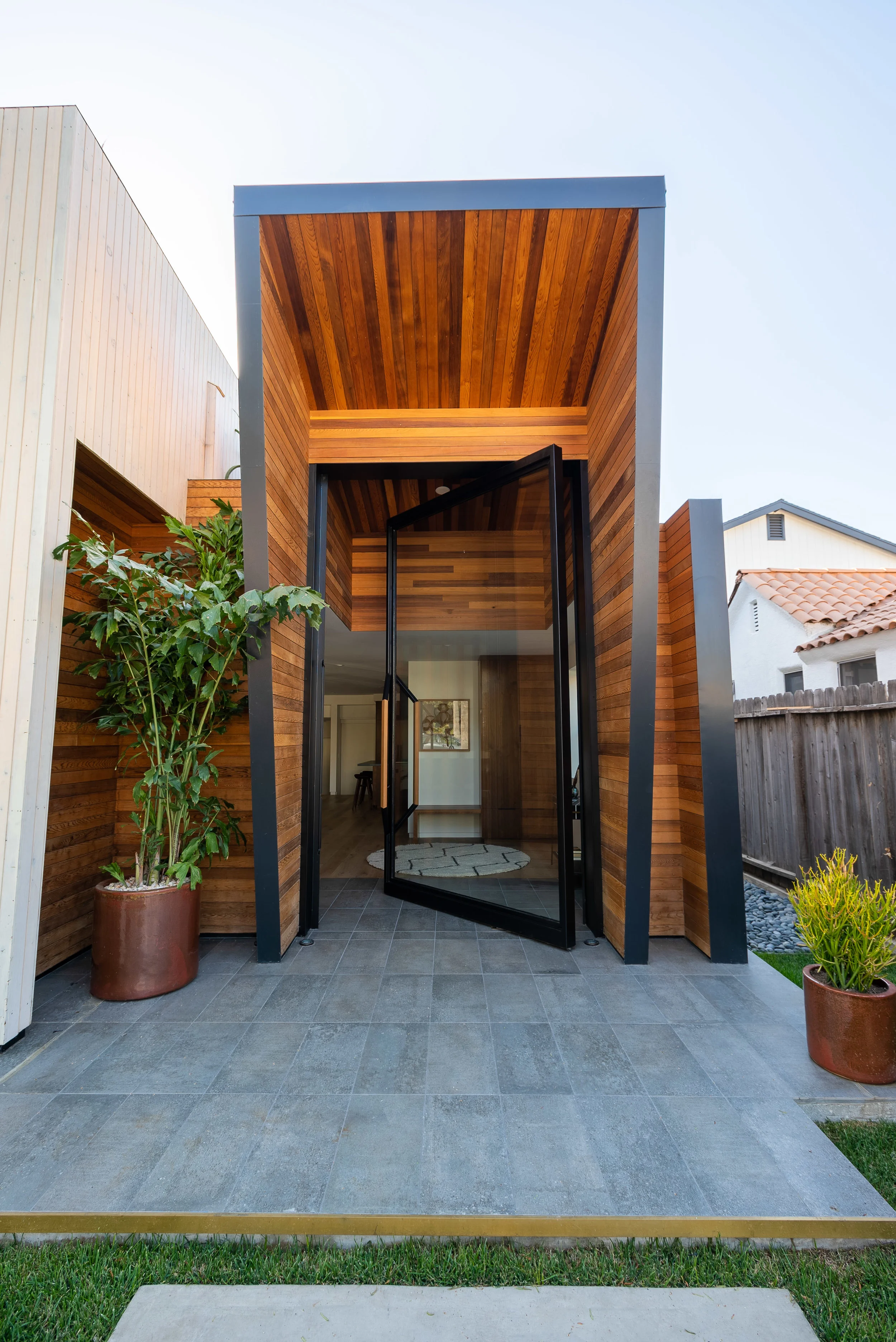Airows_BreakformVictoriaAvenue_BurkeDoeren_AirowsArchitecture_VictoriaAve_Venice_2835-HDR.jpg