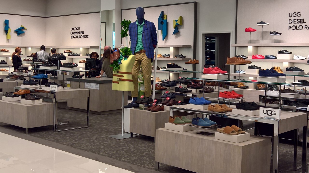 Department Store Shoes — Ross Display