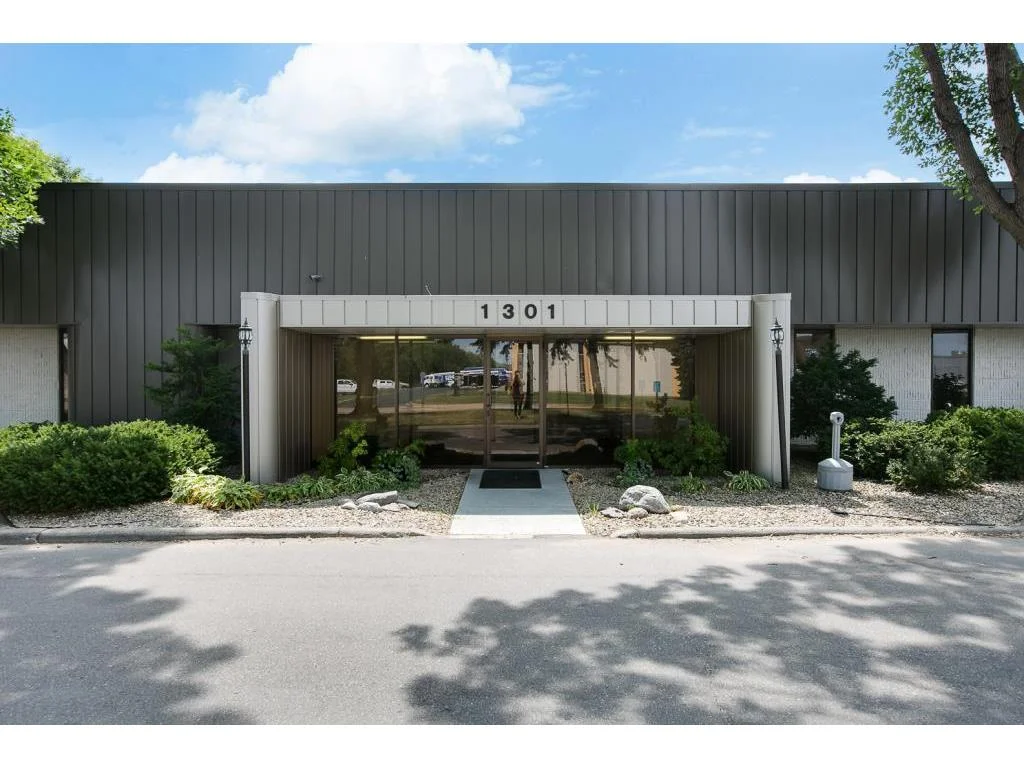 1301-Cliff-Road-E-7-Burnsville-MN-55337-5023657-image2.jpg