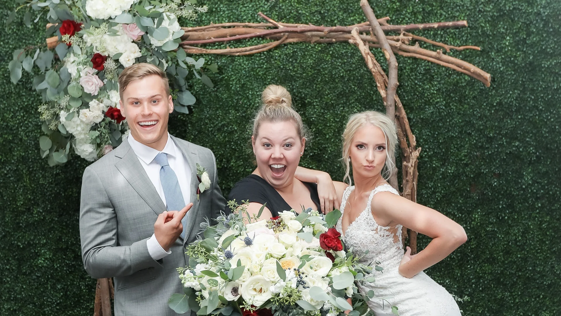 6 Real Reasons Why You Need to Hire a Wedding Planner ASAP