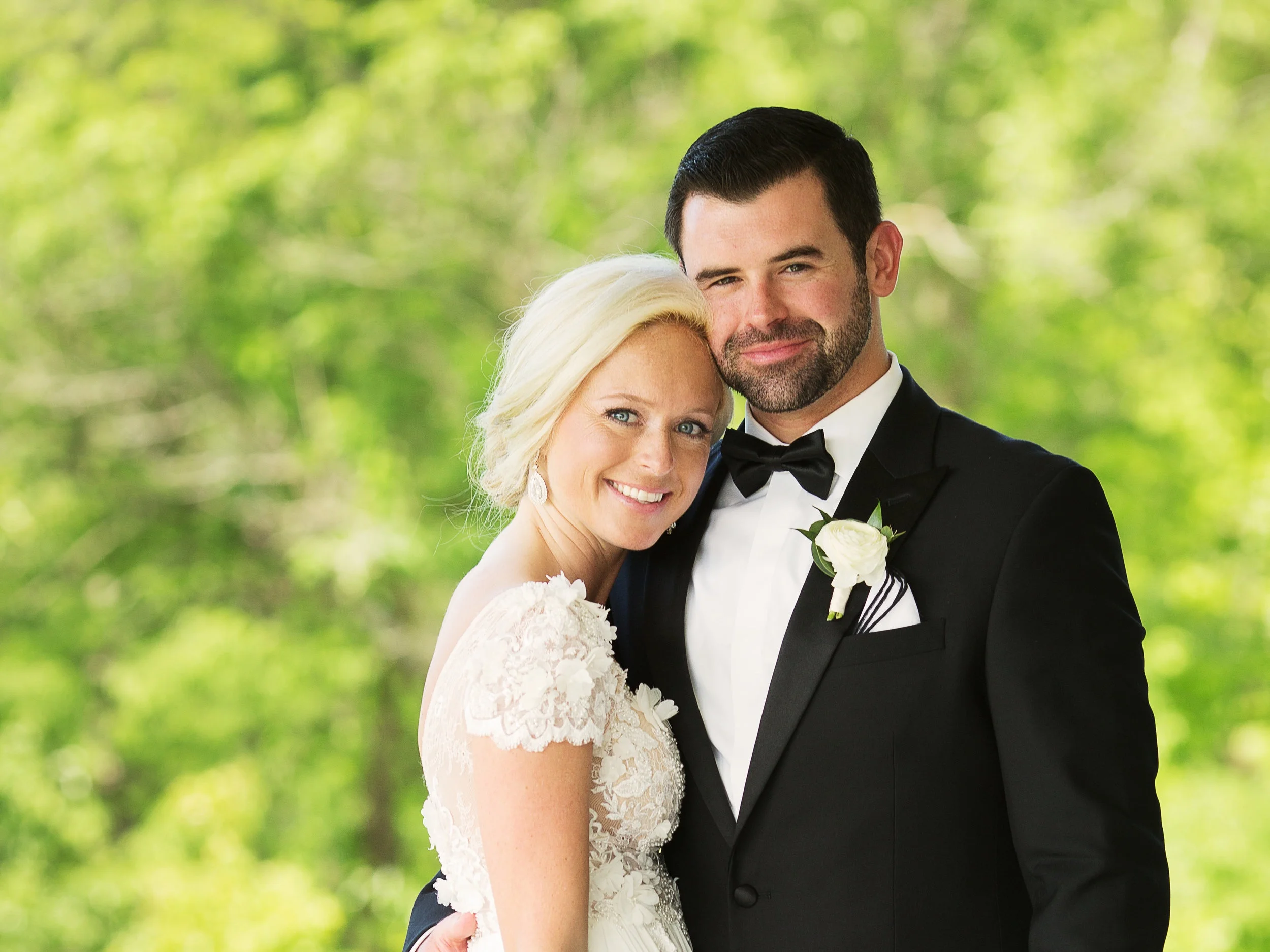 Allie &amp; Michael’s Summer Romance Wedding at The Farms at Woodend Springs