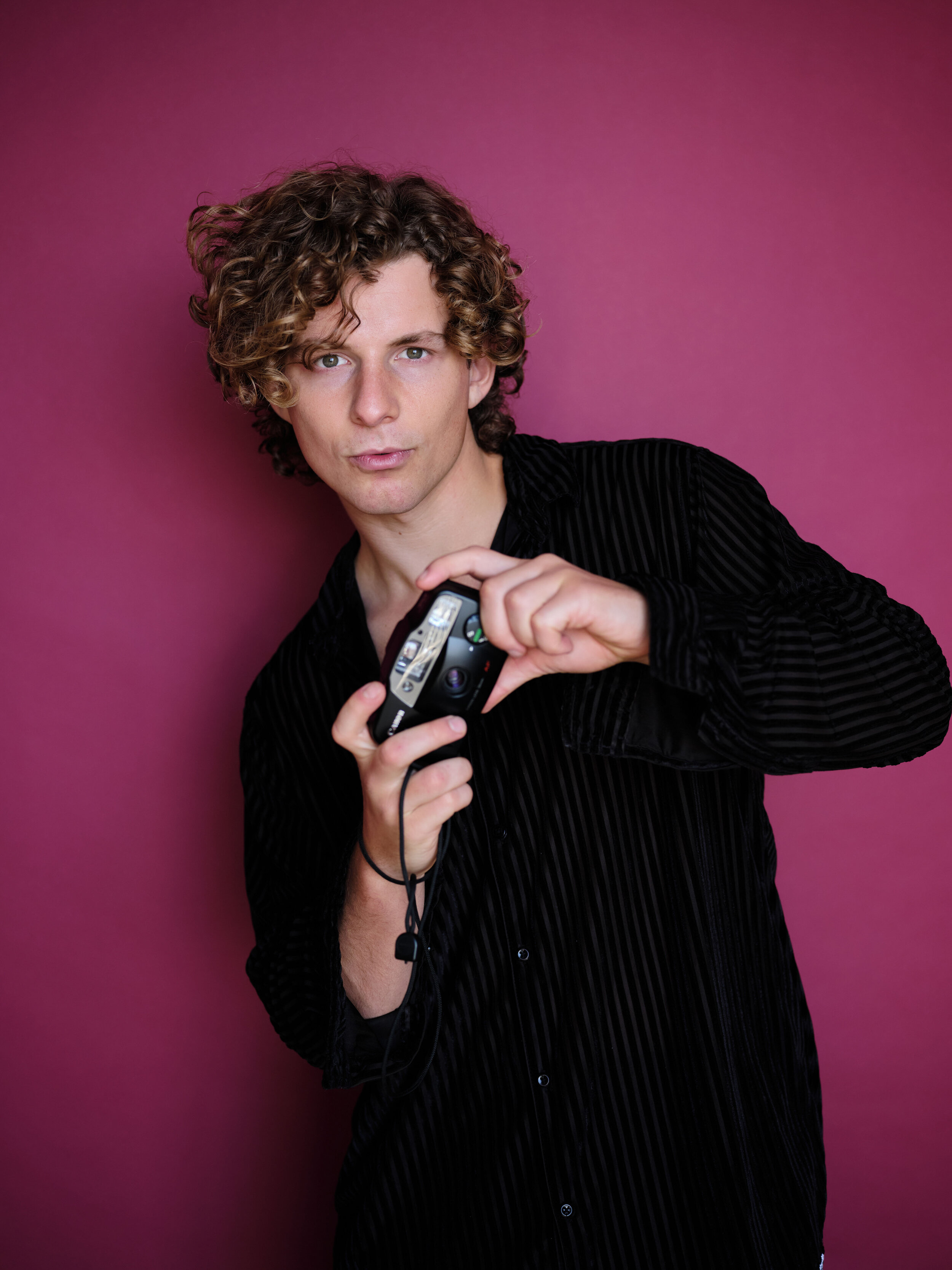 GlamyCameraPose.jpg
