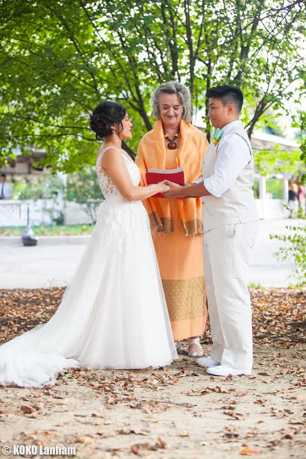 Wedding Officiant | Life Celebrant