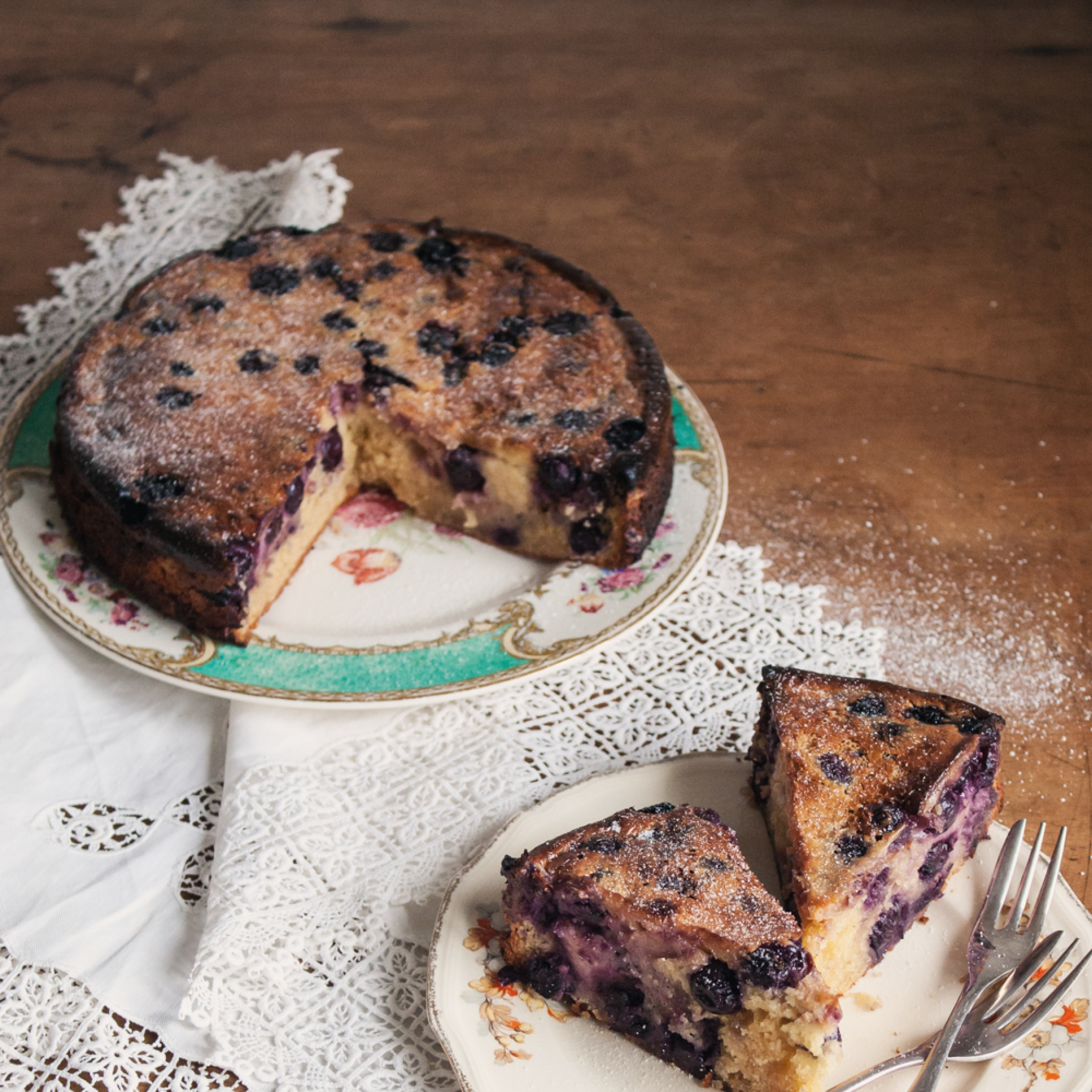 BLUEBERRY, COCONUT & ALMOND CAKE