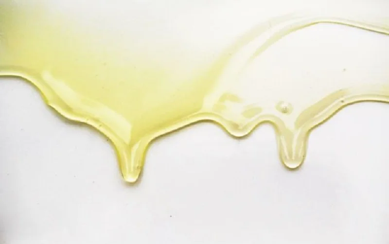 10 REASONS TO USE OILS IN YOUR SKINCARE