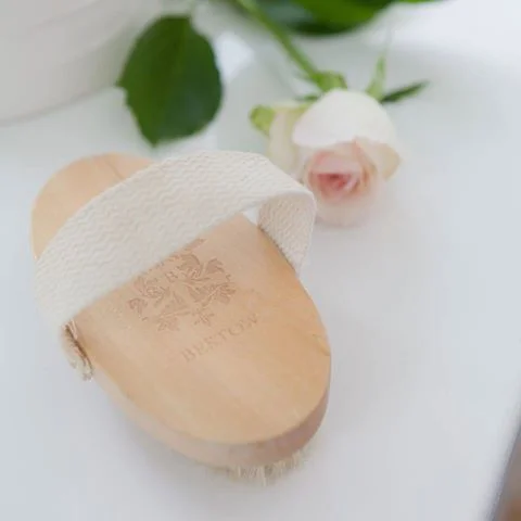 DRY SKIN BRUSHING