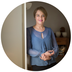 janine-tait-circle01.png